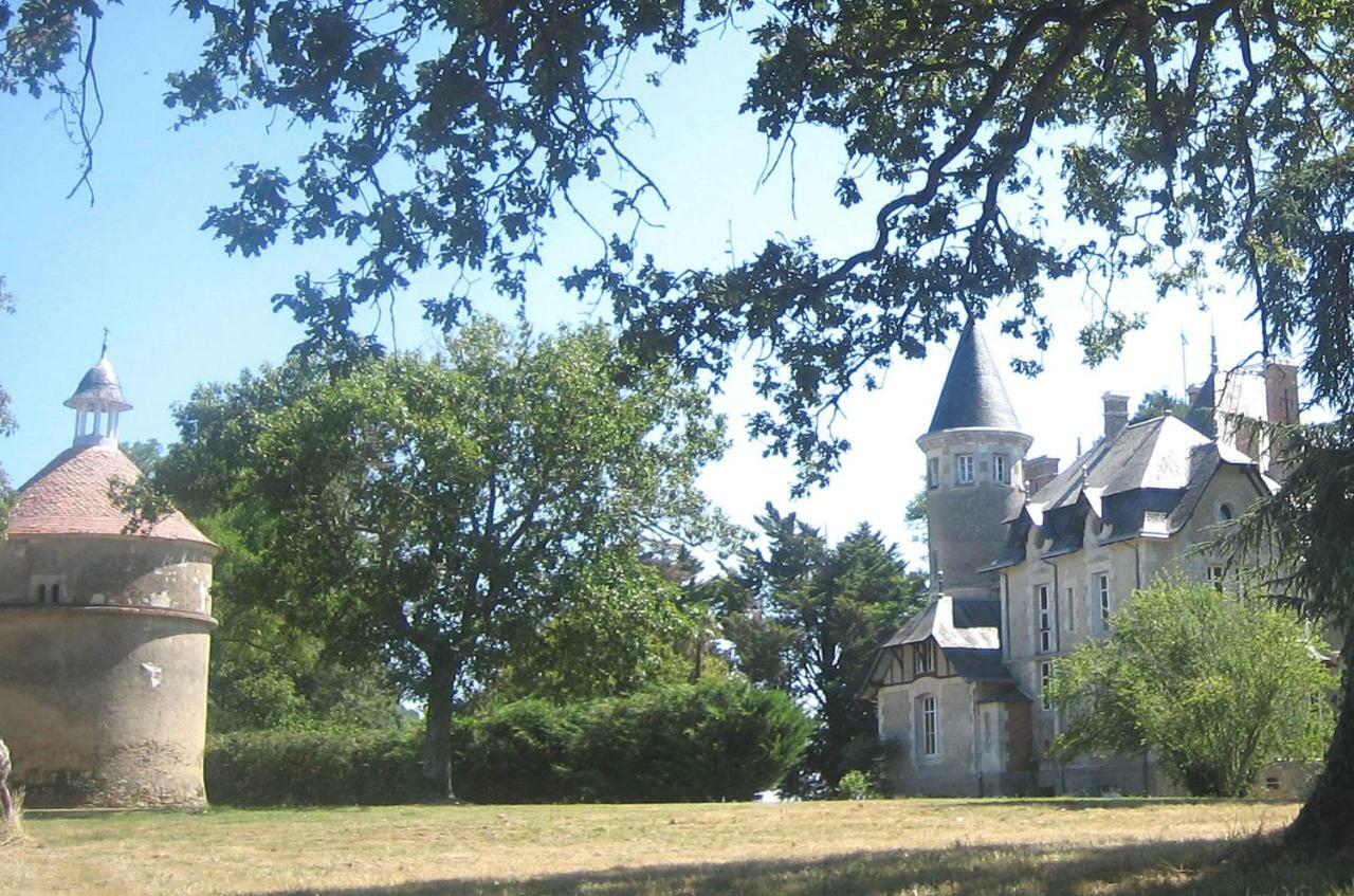 Chateau Breduriere Moutiers-sur-le-Lay Esterno foto